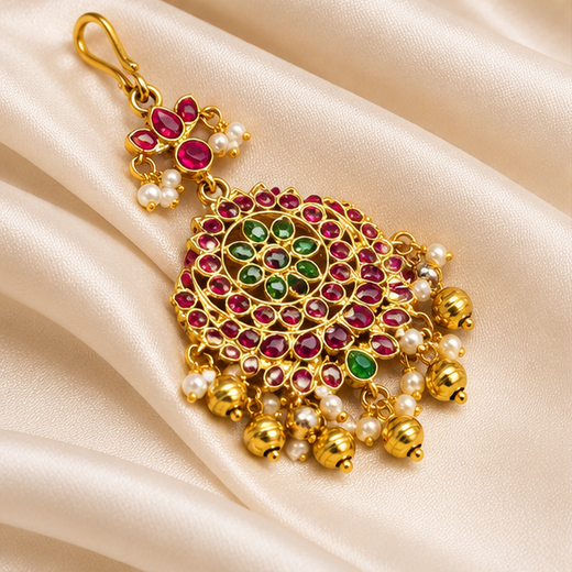 Jadau Kundan Finishing Floral Design Golden Balls Maang Tikka - Image 3
