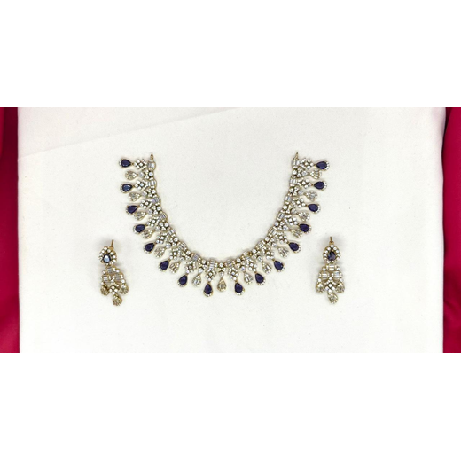 Victorian finishing with Purple stone Short Necklace