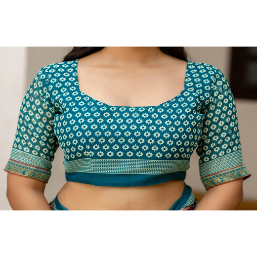Rama Green Georgette Printed Lace Saree - Image 2