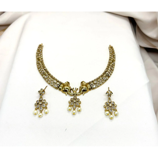 Matte Kanti With White-Stone