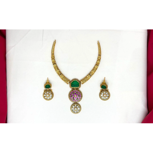 Gold-plated Green kempu Stone Short Kanti