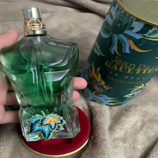 Jean Paul Gaultier Le Beau Paradise Garden Eau De Parfum - Image 4