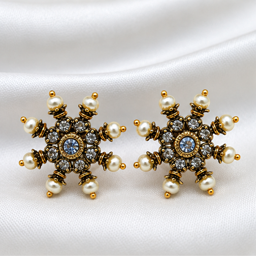 White Pearls Studs