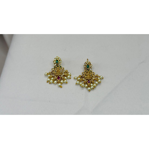 Short Gold Necklace - Image 3