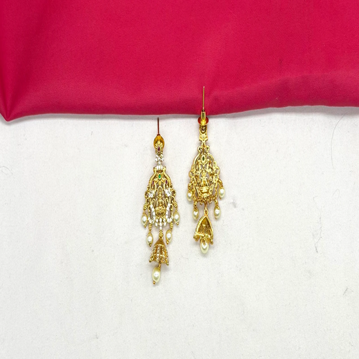 Matte finishing Lord Lakshmi pendant with kasulu Short Necklace - Image 3