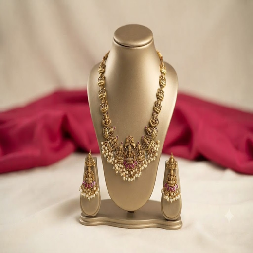 Matte finishing Lord Lakshmi idol with white pearls Short Necklace