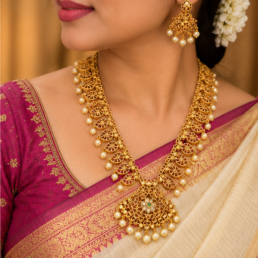 Gold Leaf Pearl Necklace Set - Image 4
