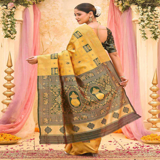 Yellow Silk Woven Patola Saree - Image 4
