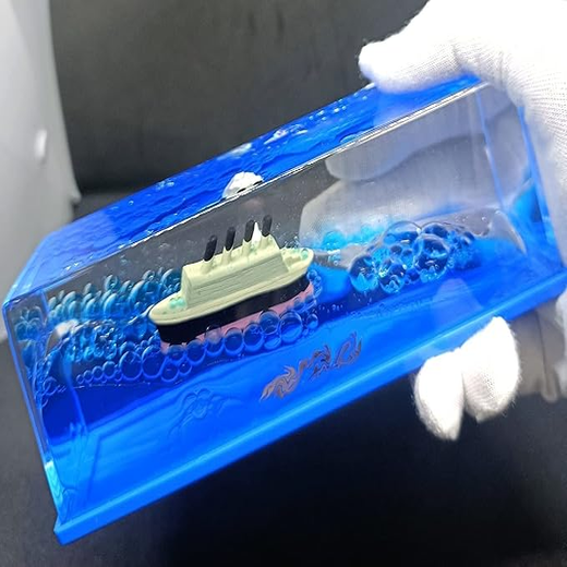 Liquid Wave Cruise Ship Decoration Unsinkable Titanic Model in A Clear Liquid Motion Bottle - Image 2