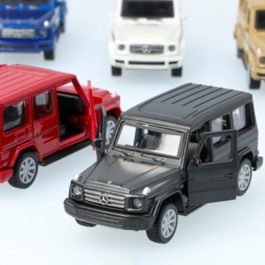 Small Die Cast G-Wagon - Image 4