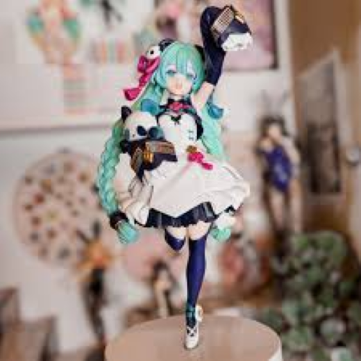 Luminasta Hatsune Miku figurines New