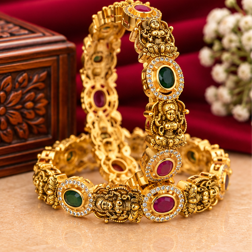 Nakshi Finishing With Peacock Designed Bangle - Image 3