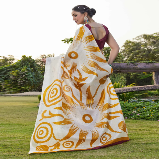 Off White Cotton Blend Printed Saree - Image 4