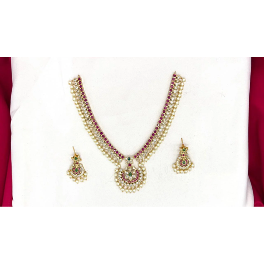 Matte finishing with Pink & White with white pearls Short Necklace