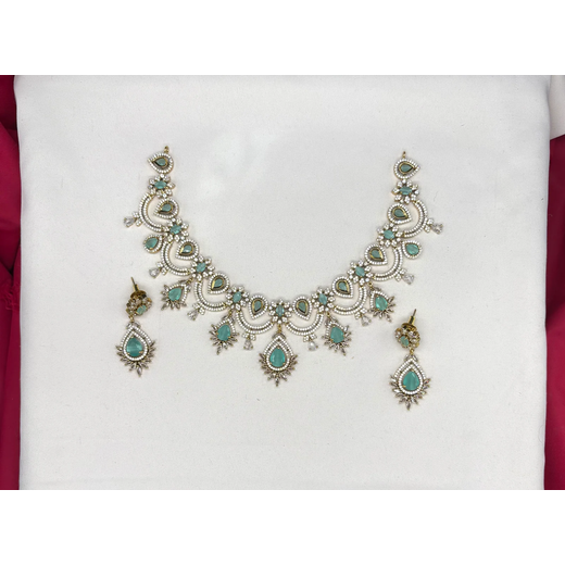 Victorian finishing floral design with sea green stones Necklace