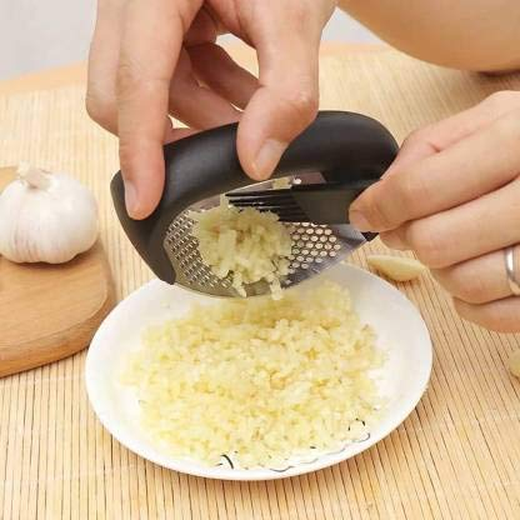 Stainless Steel Garlic Press With Handle - Image 3