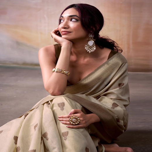 Tina Datta Beige Cotton Woven Zari Saree - Image 4