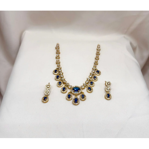 Matte finishing Short Necklace