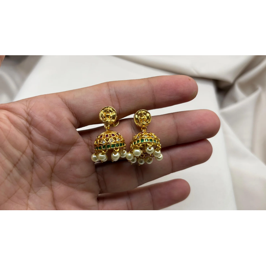 Short Gold Necklace - Image 2