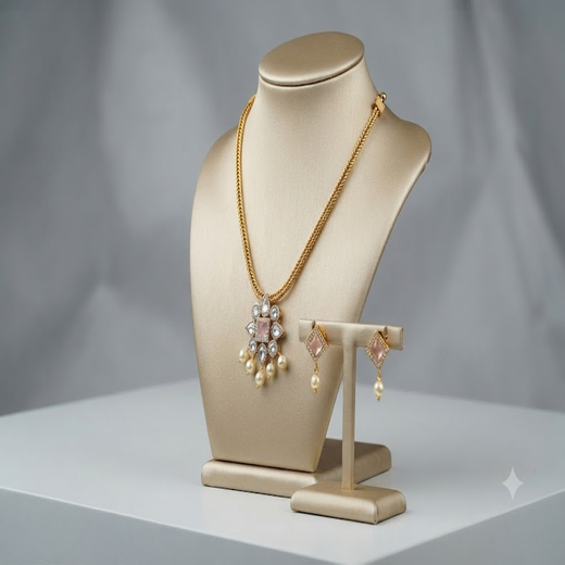 Matte finishing flower design pendent with Baby pink stone short Necklace - Image 4