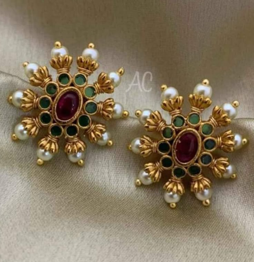 Matte Finishing Flower Design With Pink Stones Handcrafted Stud - Image 2
