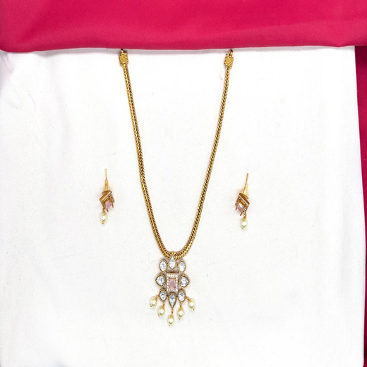 Matte finishing flower design pendent with Baby pink stone short Necklace - Image 2