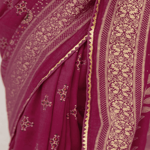 Rani Pink Silk Foil Printed Saree - Image 3