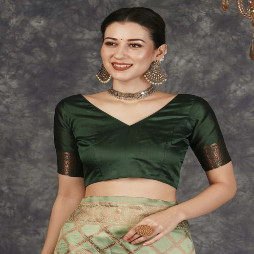 Pista Green Silk Woven Banarasi Saree - Image 2