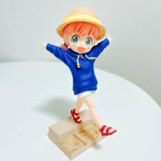 New Anya spy with hat - Image 4