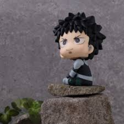 Kaiju No. 8 Kafka Hibino sitting figure - Image 4