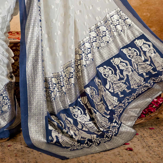 Off White Crepe Silk Foil Printed Saree - Image 3