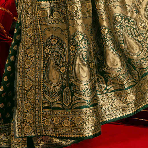 Dark Green Silk Woven Banarasi Saree - Image 4