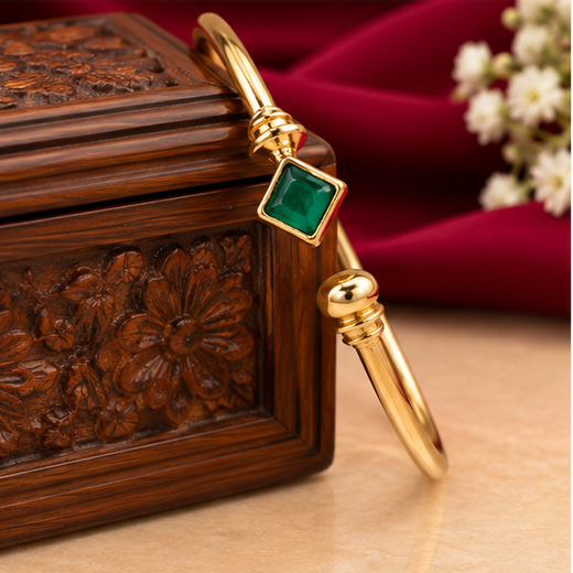 Panchaloham Green Stone Open-Front Cuff Kada - Image 3