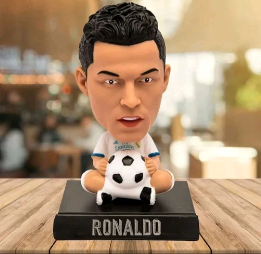 Ronaldo white tshirt premium bobblehead - Image 3