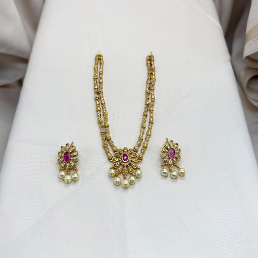 Gold short Necklace