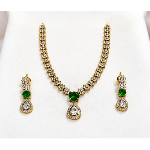 Victorian With Small Green Stone Short Necklace - Image 3