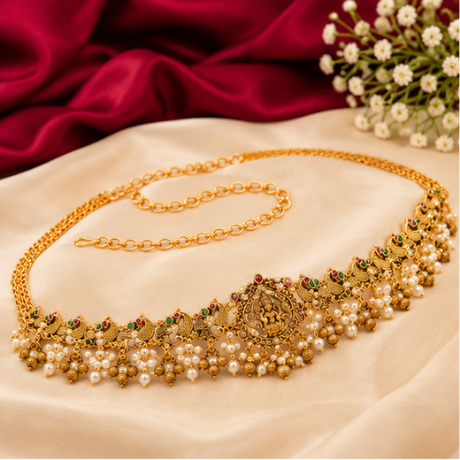 Matte Finishing Peacock Design With Golden Balls Chain Vaddanam