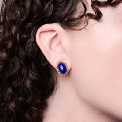 Vintage Blue Moissanite Stone carved gold-tone clip-on earring - Image 2