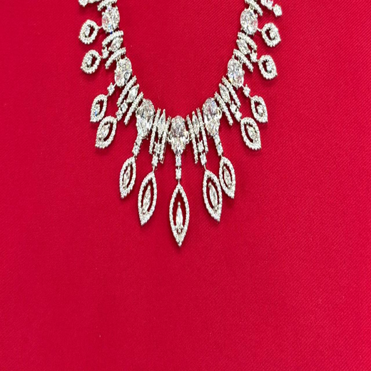 Silver Short Necklace with Leaf designed White - Image 2