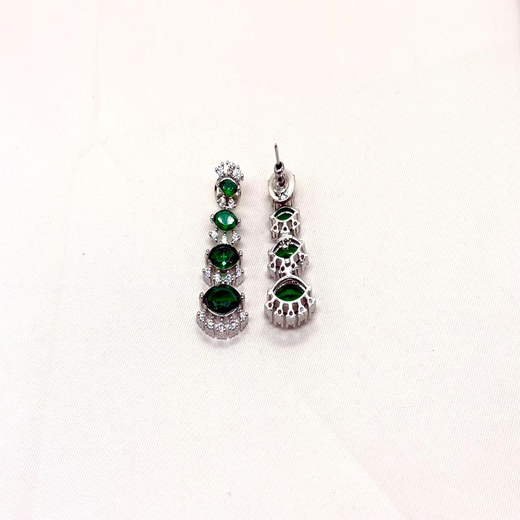 Silver finishing Green Stone Short Necklace - Image 3
