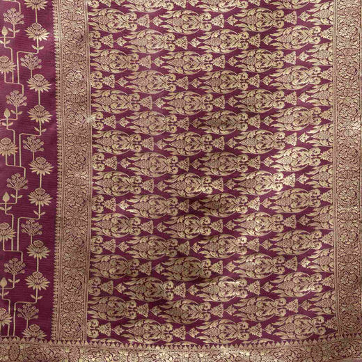 Magenta Silk Woven Banarasi Saree - Image 3