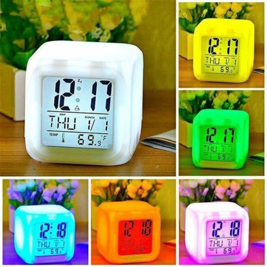 COLOUR CHANGE DIGITAL ALARAM CLOCK.jpg
