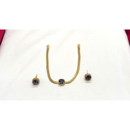 Matte finishing nanthadu with Purple-stone necklace