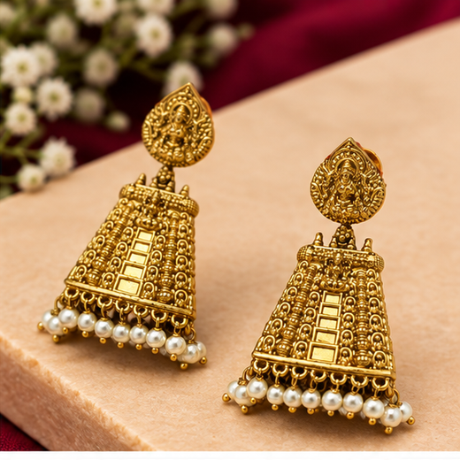 Matte Finishing Temple Design With Lord Lakshmi Design Earring - Image 2