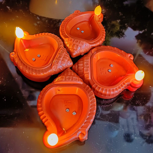 10 Piece Box Shankh Design Water Sensor Diya 🪔