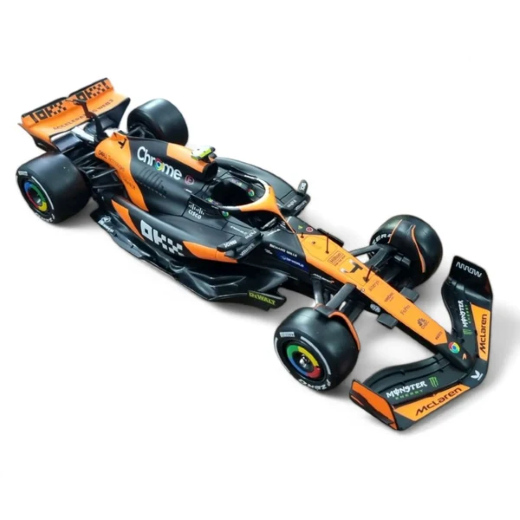 Burrago 1/43 #4 Racing Hauler - Image 3