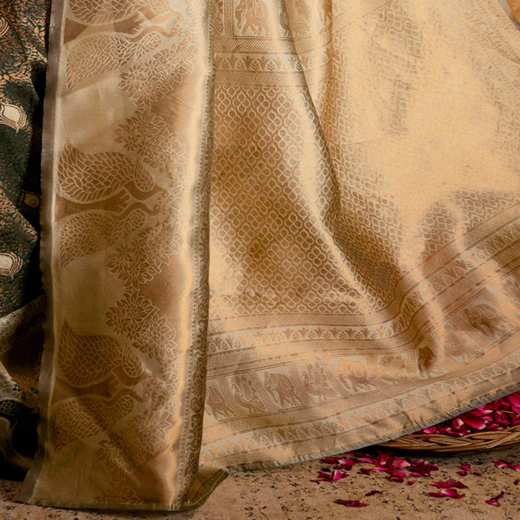 Dark Green Silk Woven Kanjivaram Saree - Image 3