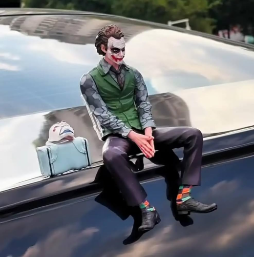 Joker Showpeice with Car fixinng accessory - Image 2