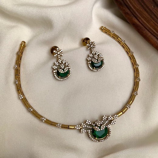 Mehndi finishing short Green stone Necklace - Image 4