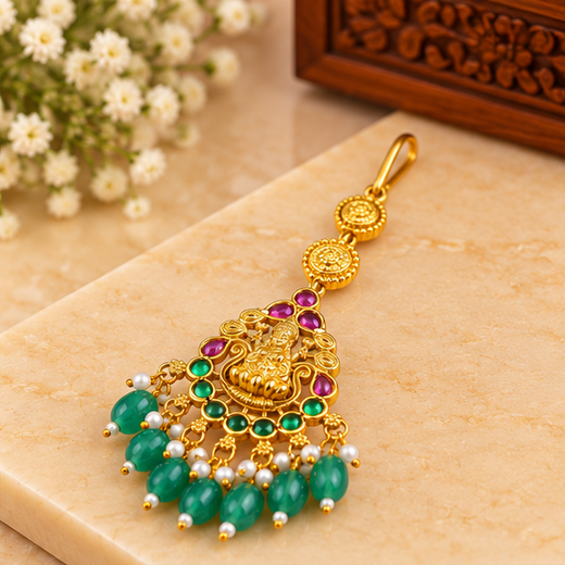 Maang-Tikka With Mint-Green Monalisa Beads - Image 2